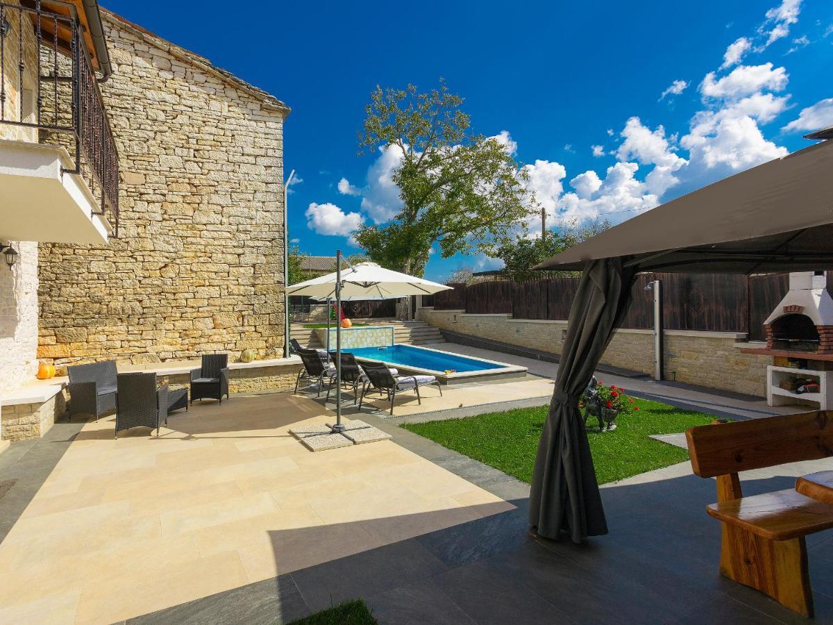 Villa Patrick-Luxury Stone House In The Center Of Istria Pazin Kültér fotó
