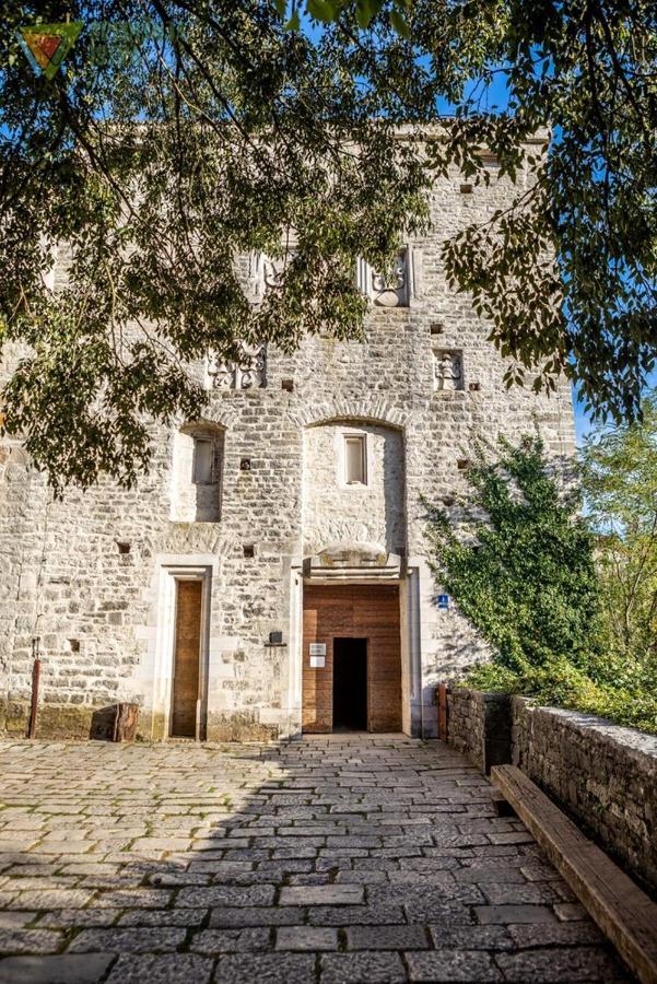 Villa Patrick-Luxury Stone House In The Center Of Istria Pazin Kültér fotó