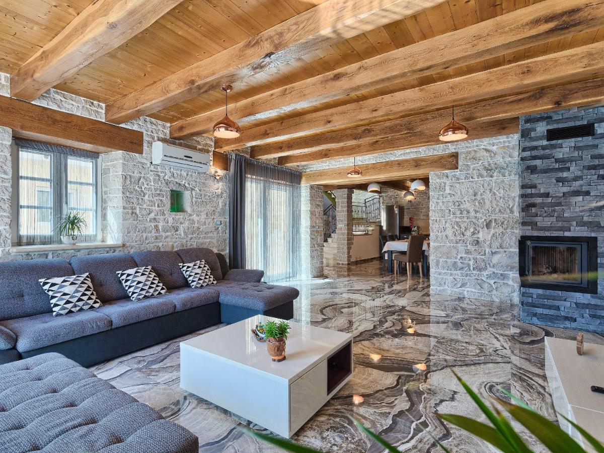 Villa Patrick-Luxury Stone House In The Center Of Istria Pazin Kültér fotó